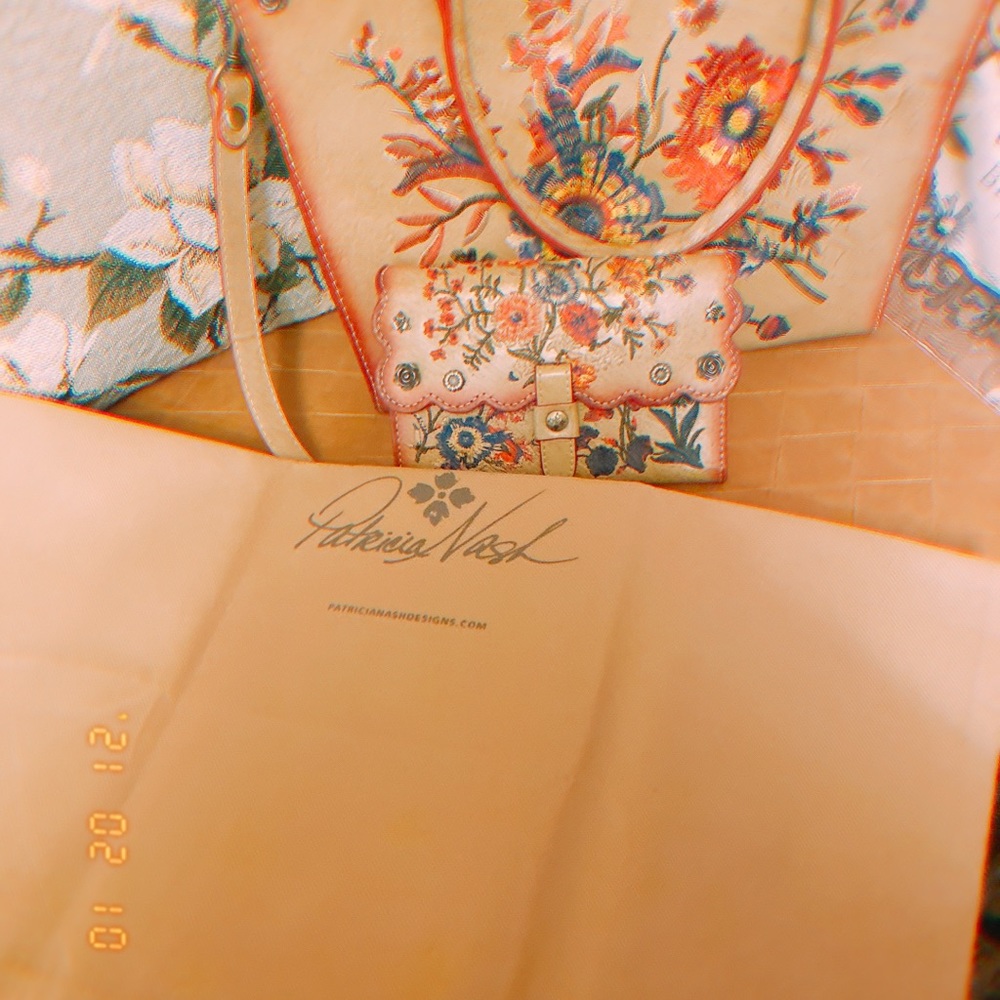 Beautiful Patricia Nash purse and wallet - Picture 14 of 16